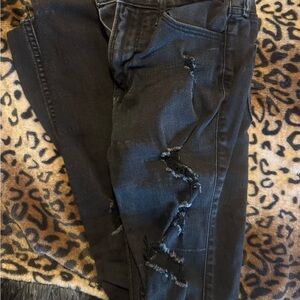 Stylish Black Distressed Women's Jeans